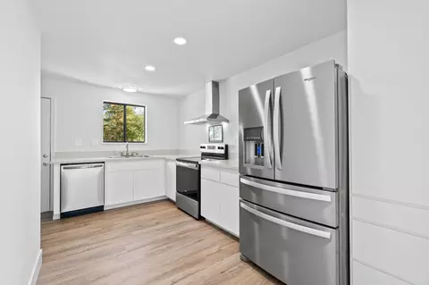 Kitchen - 1862 Eugenia Ave, Redding, CA 96001 photo 2 of 2