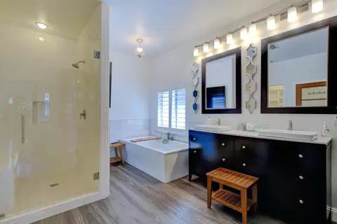 Bath - 7878 Hidden Meadows Rd, Shingletown, CA 96088 photo 4 of 6
