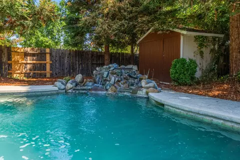 2774 Western Oak Dr, Redding, CA 96002 photo 44