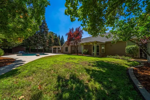 2774 Western Oak Dr, Redding, CA 96002 photo 46