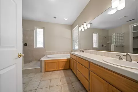 2774 Western Oak Dr, Redding, CA 96002 photo 29