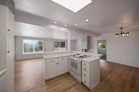 2220 Octavia St, Redding, CA 96001 photo 16