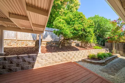 2220 Octavia St, Redding, CA 96001 photo 34