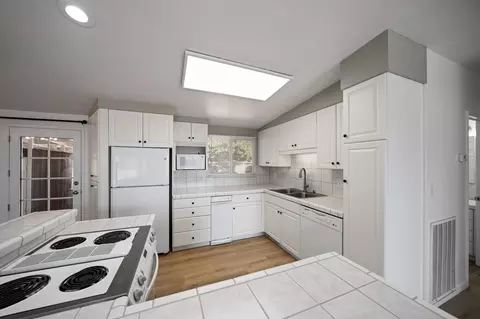 2220 Octavia St, Redding, CA 96001 photo 13