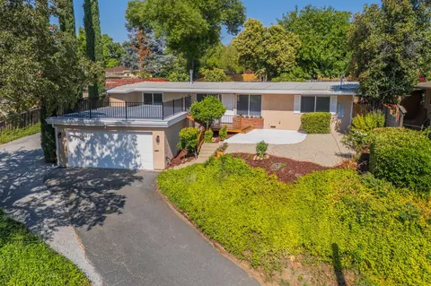 2220 Octavia St, Redding, CA 96001