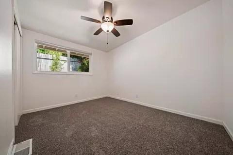 2220 Octavia St, Redding, CA 96001 photo 27