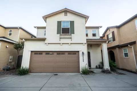 2325 Shining Star Way, Redding, CA 96003 photo 2