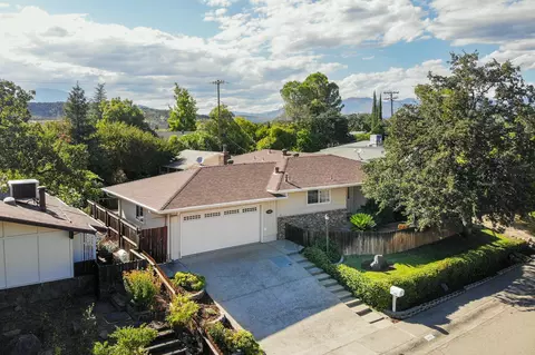1610 Wisconsin Ave, Redding, CA 96001