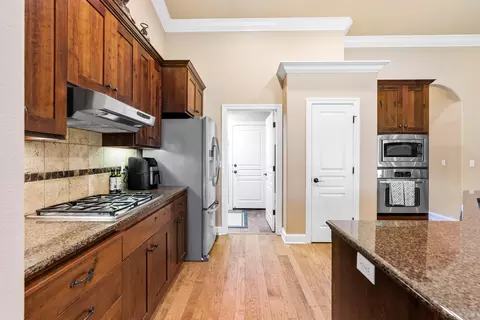 Entry Way - 3149 Laver St, Redding, CA 96002 photo 3 of 4