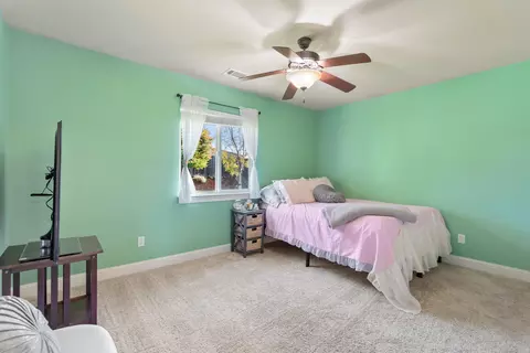 Bedroom - 3149 Laver St, Redding, CA 96002 photo 3 of 6