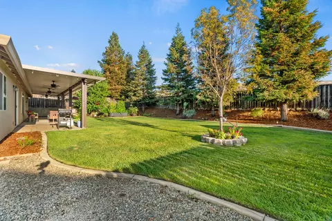 Exterior - 3149 Laver St, Redding, CA 96002 photo 8 of 9
