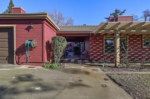 Exterior - 6394 Quail Creek Rd, Redding, CA 96002 photo 7 of 25
