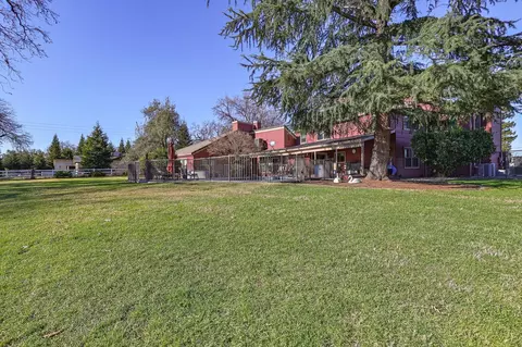 Exterior - 6394 Quail Creek Rd, Redding, CA 96002 photo 11 of 25