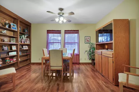 Dining - 6394 Quail Creek Rd, Redding, CA 96002 photo 5 of 6