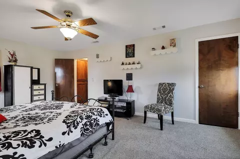 Bedroom - 6394 Quail Creek Rd, Redding, CA 96002 photo 2 of 13