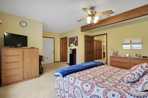 Bedroom - 6394 Quail Creek Rd, Redding, CA 96002 photo 11 of 13