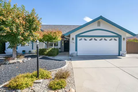 1741 Vineyard Trl, Redding, CA 96003 photo 3