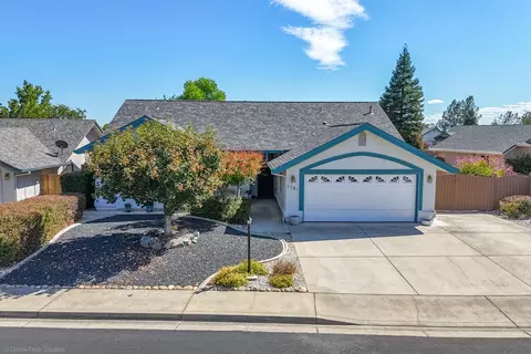 1741 Vineyard Trl, Redding, CA 96003 photo 2