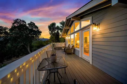 630 Oleta Dr, Redding, CA 96003