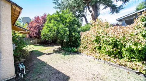 Exterior - 2244 Canal Dr, Redding, CA 96001 photo 5 of 8