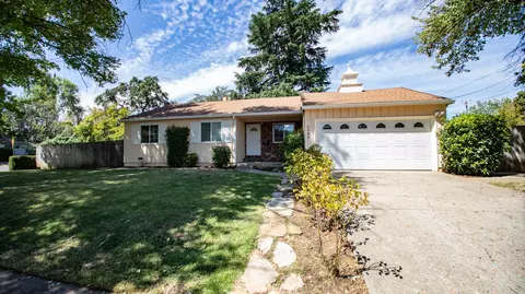 2244 Canal Dr, Redding, CA 96001