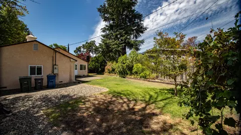Exterior - 2244 Canal Dr, Redding, CA 96001 photo 4 of 8