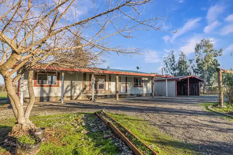 22784 Fairlie Ln, Gerber, CA 96035 photo 3