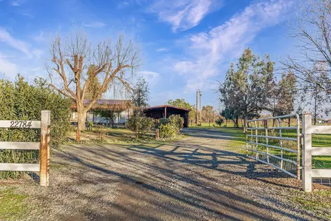 22784 Fairlie Ln, Gerber, CA 96035 photo 4