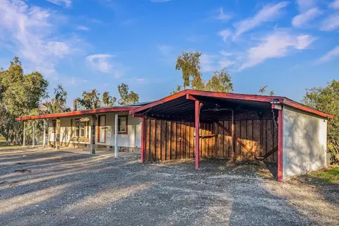 22784 Fairlie Ln, Gerber, CA 96035 photo 5