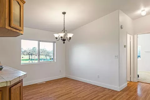22784 Fairlie Ln, Gerber, CA 96035 photo 14