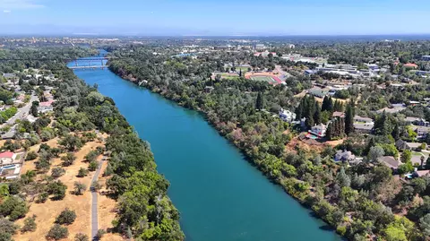 View/Area - 432 Arbor Pl, Redding, CA 96001 photo 6 of 7