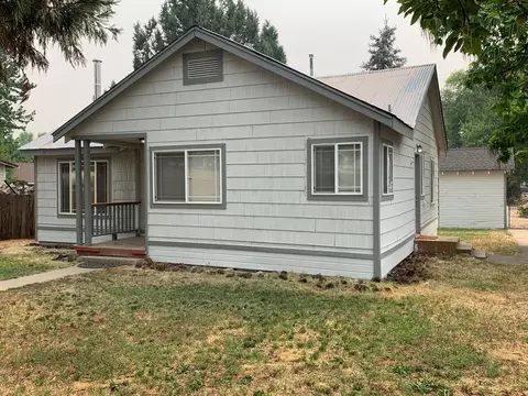24982 Curve St, Fall River Mills, CA 96028