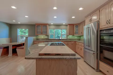 Kitchen - 43793 State Highway 299e, Fall River Mills, CA 96028 photo 6 of 9