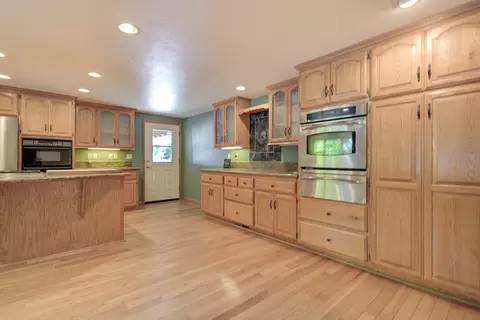 Kitchen - 43793 State Highway 299e, Fall River Mills, CA 96028 photo 2 of 9