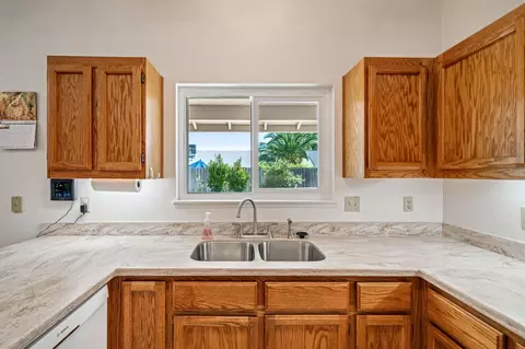 6621 Waterford Dr, Redding, CA 96001 photo 12