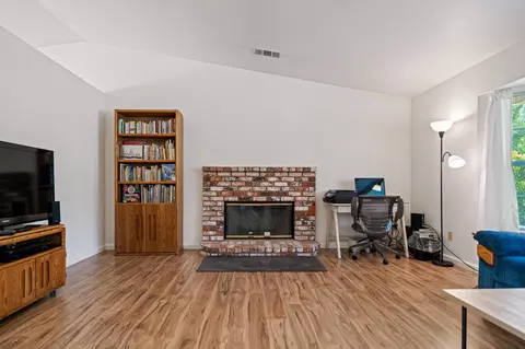 6621 Waterford Dr, Redding, CA 96001 photo 5