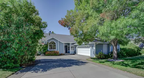 3457 Old Lantern Dr, Redding, CA 96003 photo 1