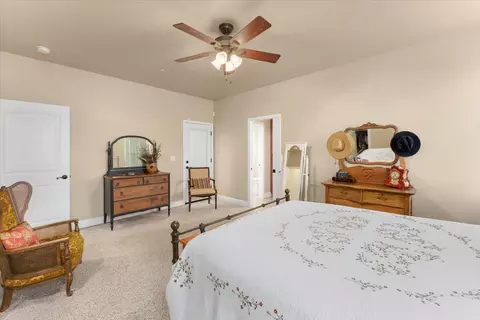 Bedroom - 1485 Carl Ct, Red Bluff, CA 96080 photo 2 of 4