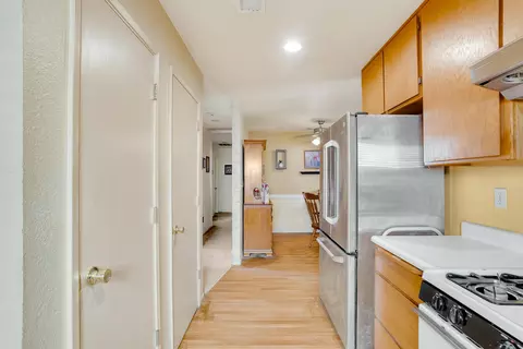 Entry Way - 1965 Gentry Way, Red Bluff, CA 96080 photo 3 of 4