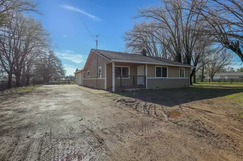 20059 Gas Point Rd, Cottonwood, CA 96022