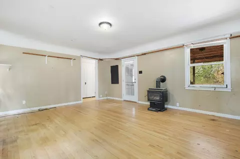 1635 Olive Ave, Redding, CA 96001 photo 3