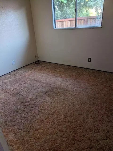 2405 Corona St, Redding, CA 96002 photo 12