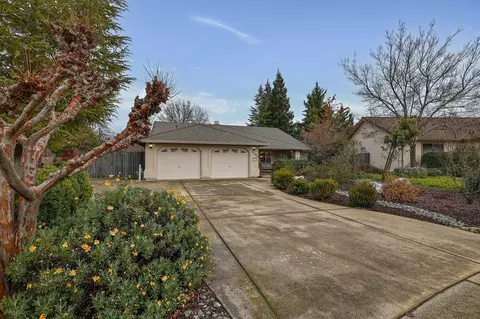 4339 Mountain Glen Ct, Redding, CA 96001 photo 4