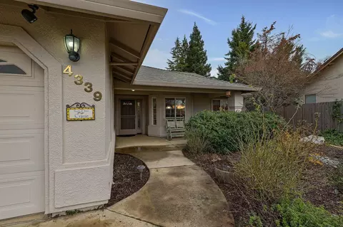 4339 Mountain Glen Ct, Redding, CA 96001 photo 6