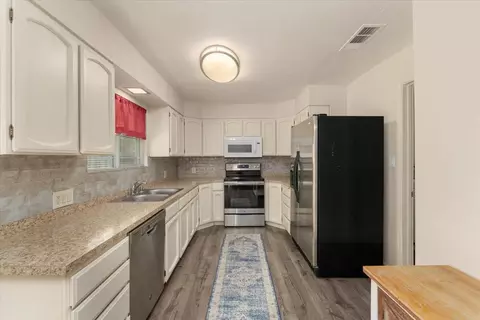 5049 Bidwell Rd, Redding, CA 96001 photo 2