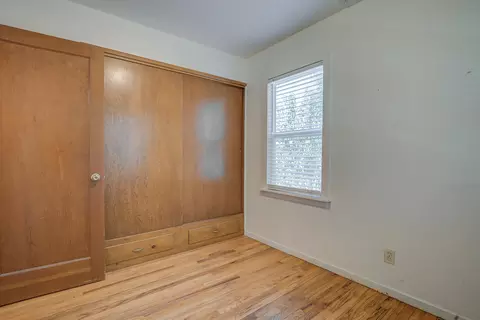 Bedroom - 1515 Mesa St, Redding, CA 96001 photo 4 of 6