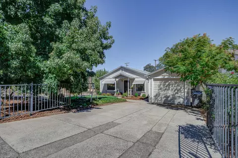 Exterior - 1515 Mesa St, Redding, CA 96001 photo 11 of 12