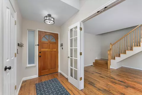 Entry Way - 20910 Yogi Bear Ln, Redding, CA 96003 photo 1 of 4