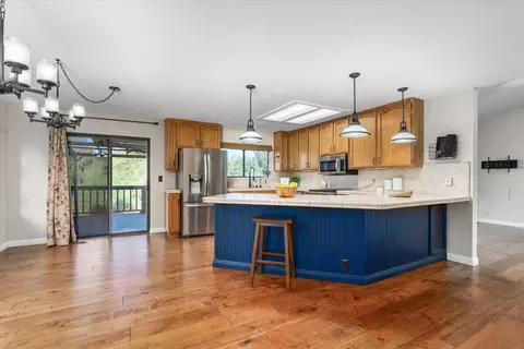 Kitchen - 20910 Yogi Bear Ln, Redding, CA 96003 photo 1 of 5