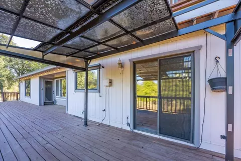 Exterior - 20910 Yogi Bear Ln, Redding, CA 96003 photo 4 of 21